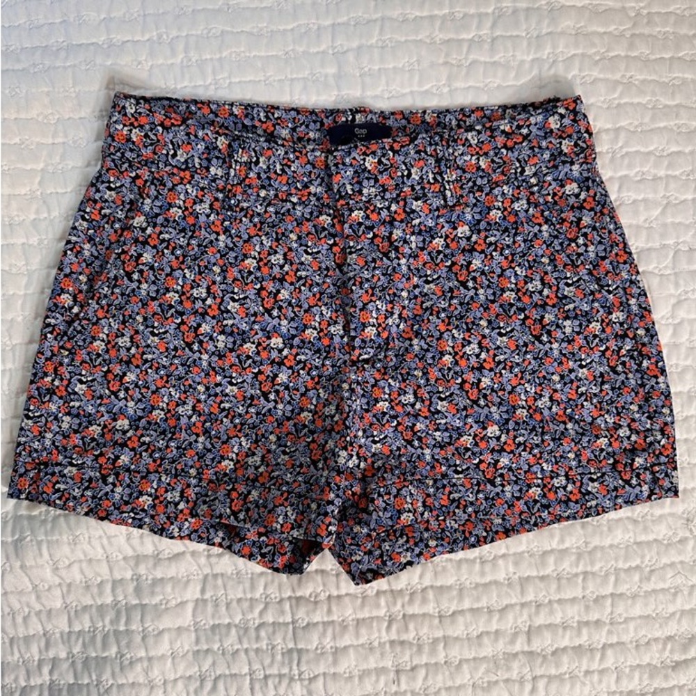 Gap shorts